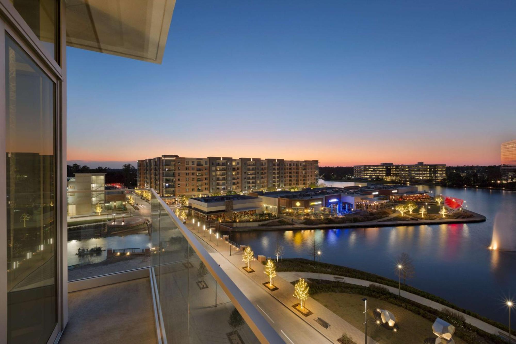 Embassy Suites By Hilton The Woodlands Esterno foto